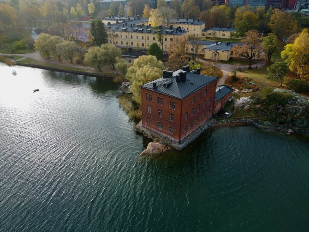 Kuvassa Lapinalahti ilmakuvana. 