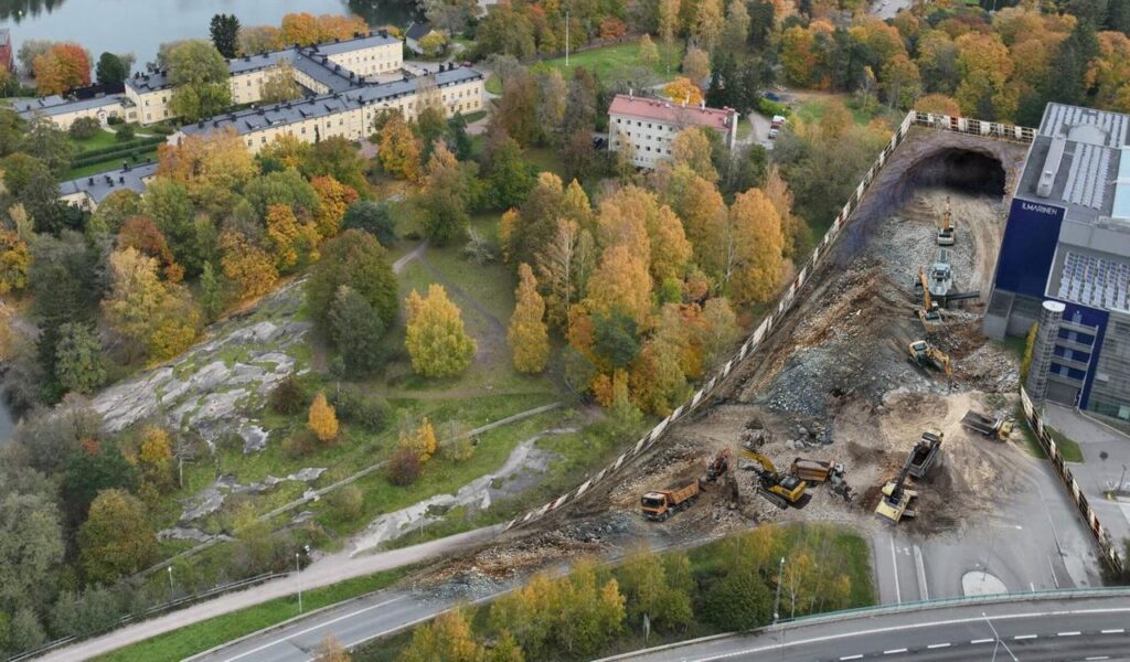 Havainnekuva Satamatunnelin rakentamisenaikaisesta työmaasta